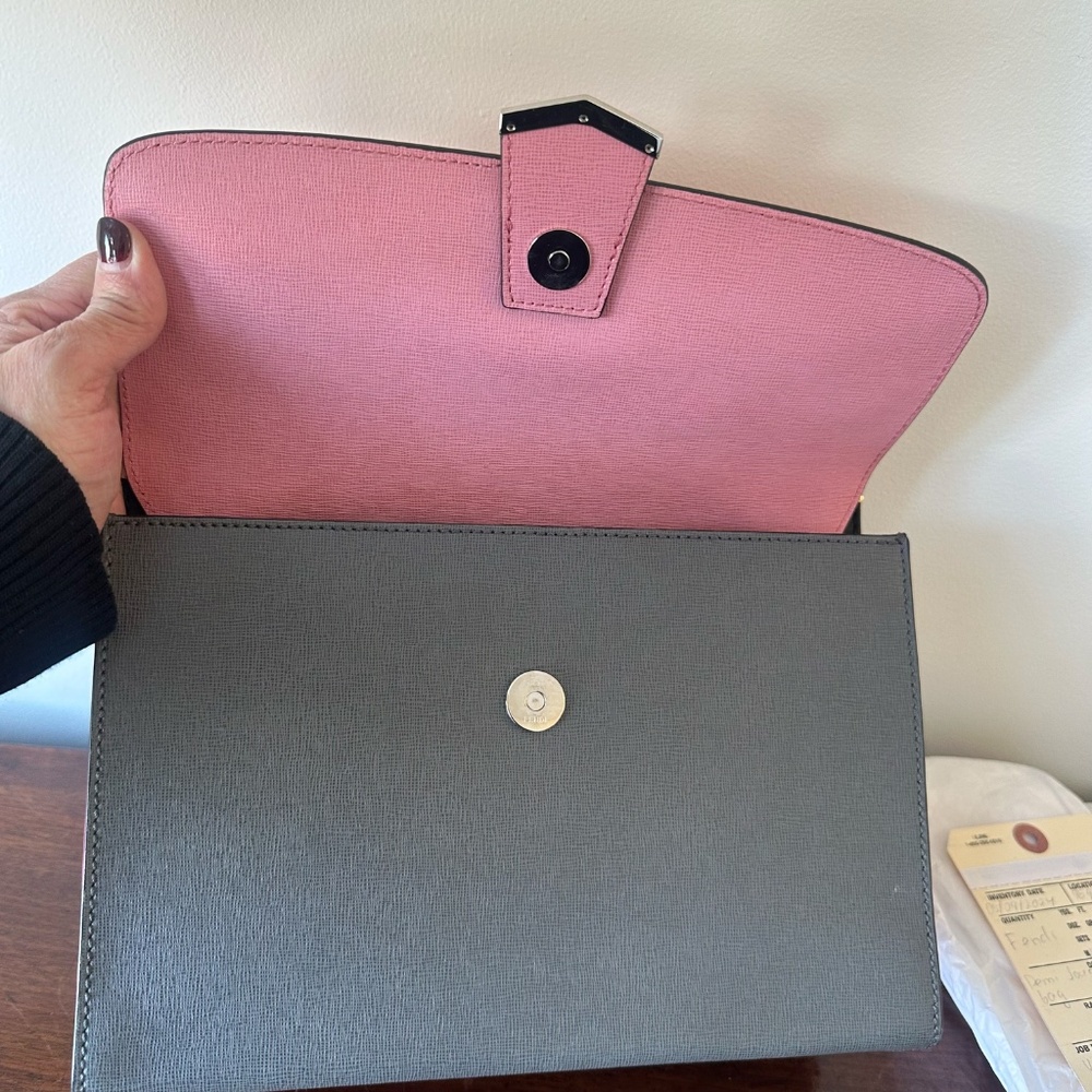 Fendi - Picture 6 of 7